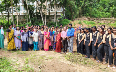 ഒരു പൂക്കളമുറ്റം ഒരുമുറം പച്ചക്കറി